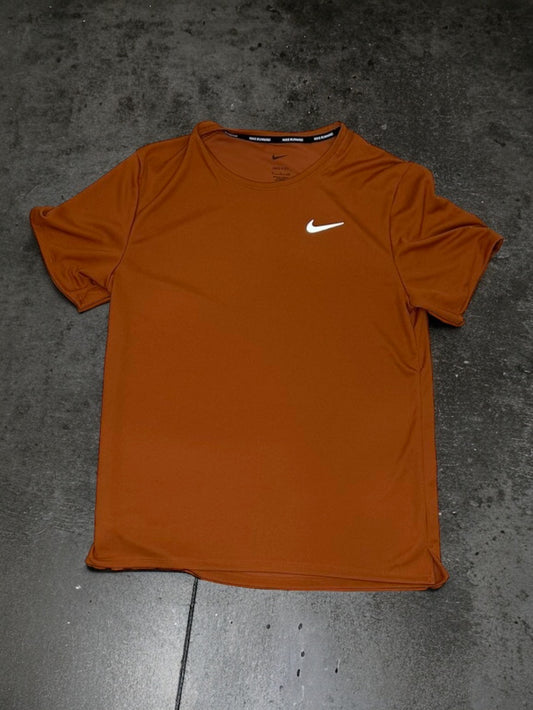 NIKE - MILER 3.0 - BURNT ORANGE