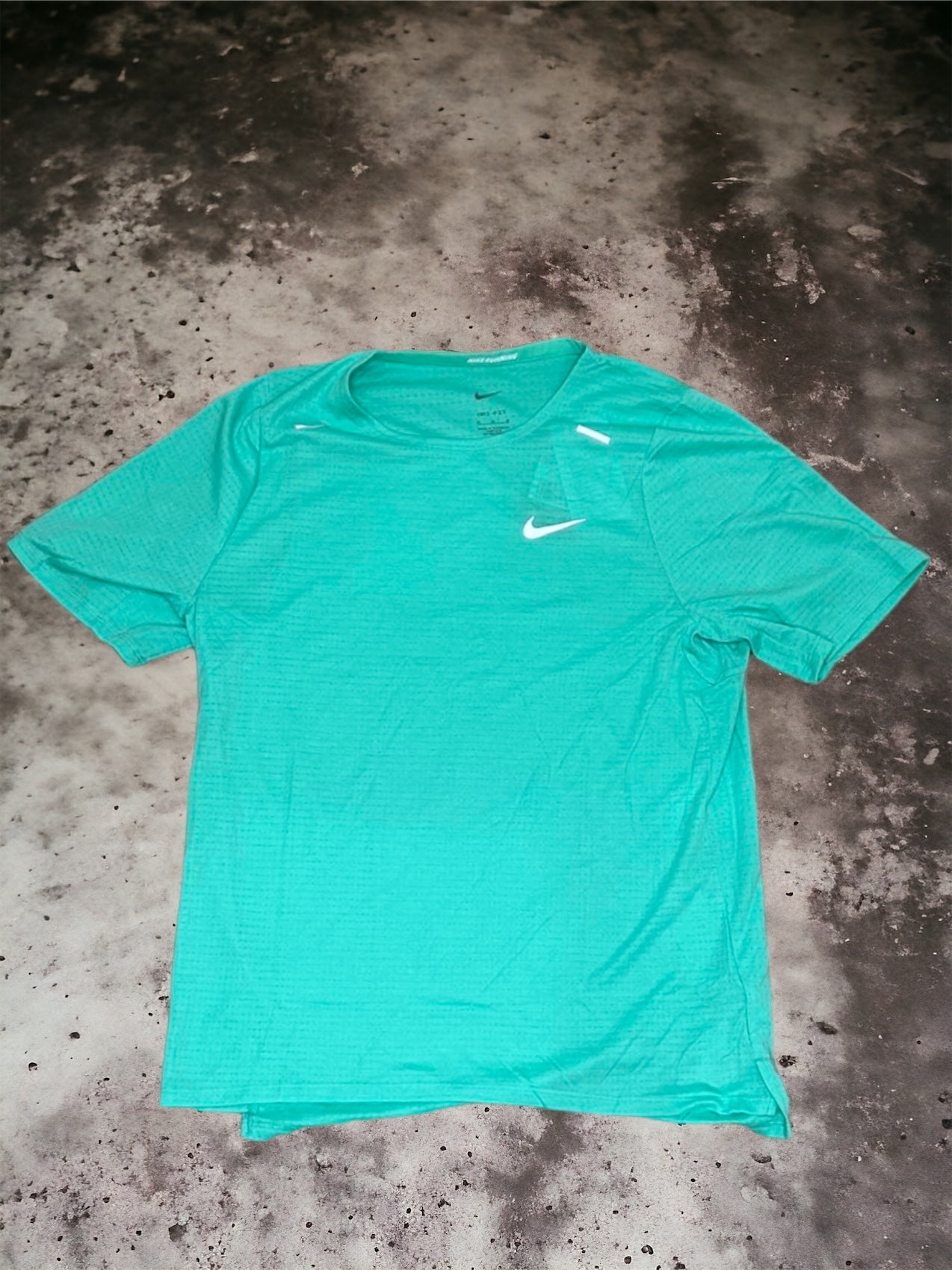 NIKE - MINT GREEN T-SHIRT