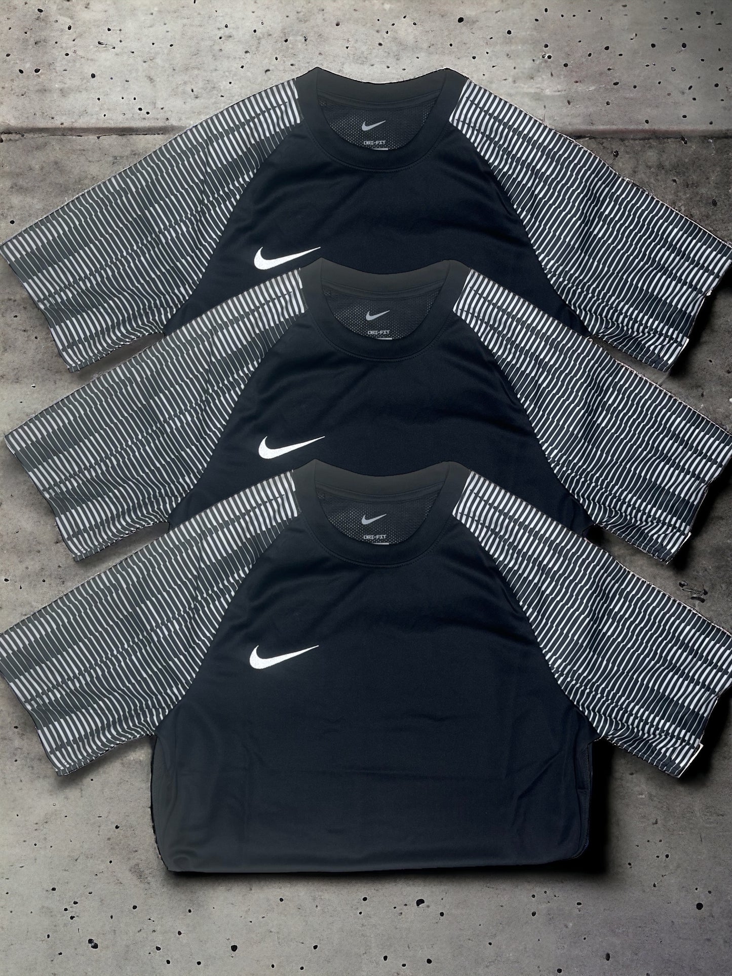 NIKE - ACADEMY DRI-FIT