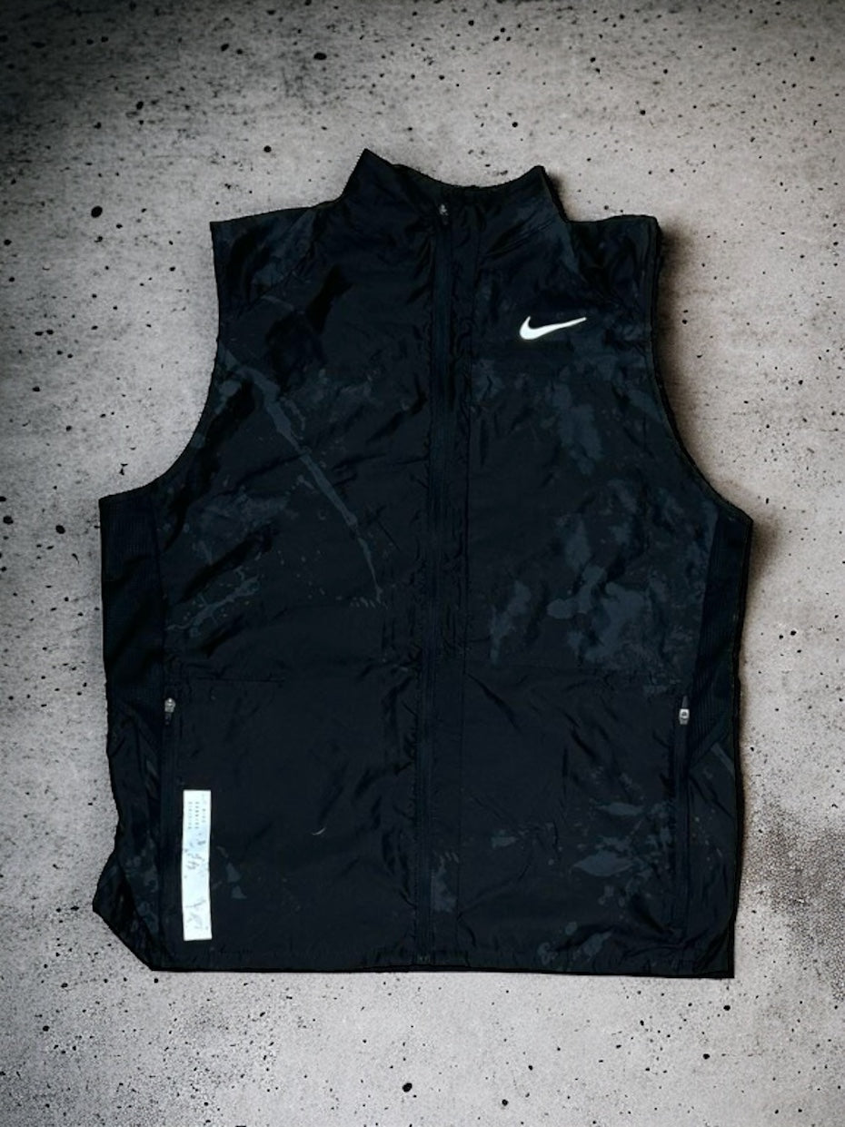 NIKE - BLACK CAMO GILET