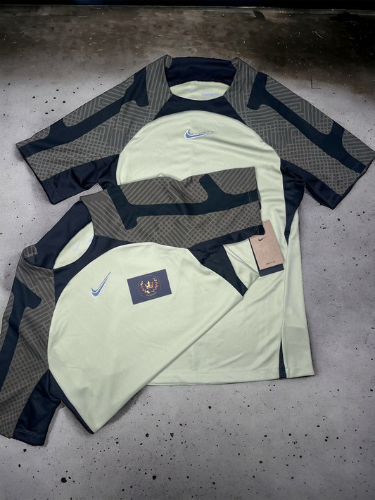 Nike Strike - T-Shirt